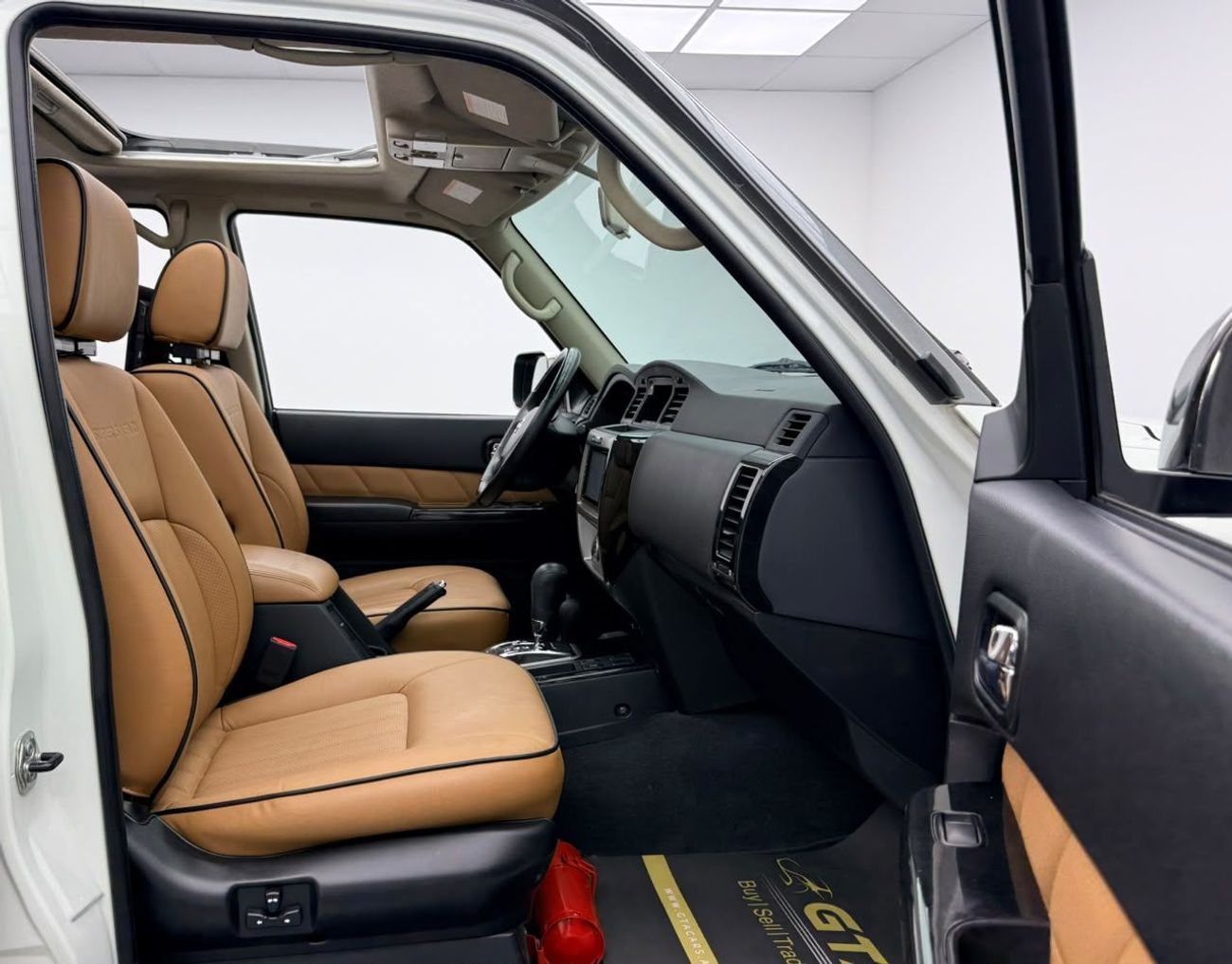 نيسان باترول سوبر سفاري **2022 Nissan Patrol Super Safari, Warranty, Full Agency Service History, GCC Specs.**