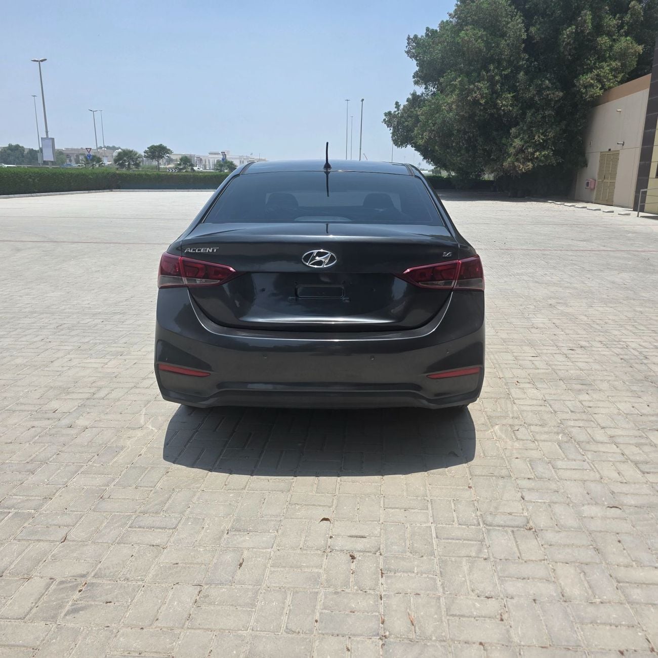 Hyundai Accent GL MID GL