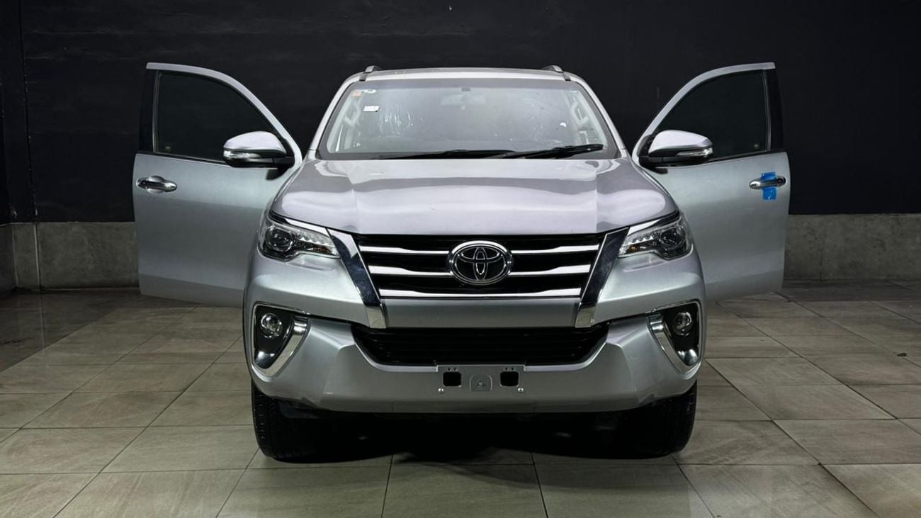 Toyota Fortuner DIESEL 2.8 LITER ,RHD .AUTOMATIC FULL OPTION