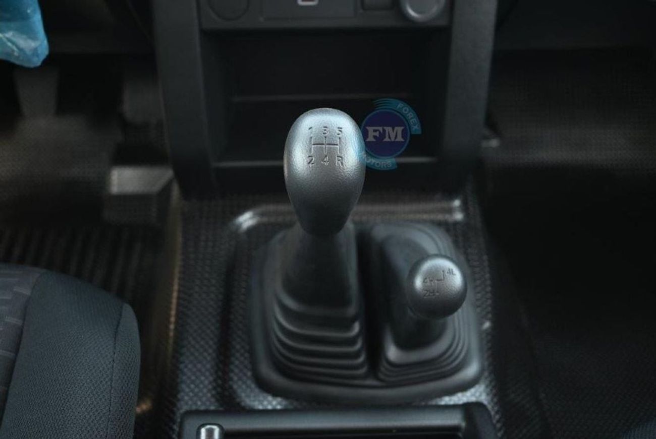 Mitsubishi L200 Double Cab GL 2.4L Petrol 4WD Manual