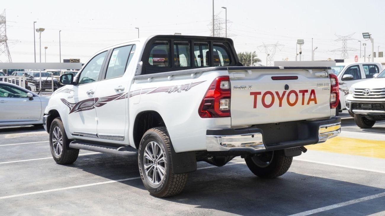 تويوتا هيلوكس GLS 2.7L AWD