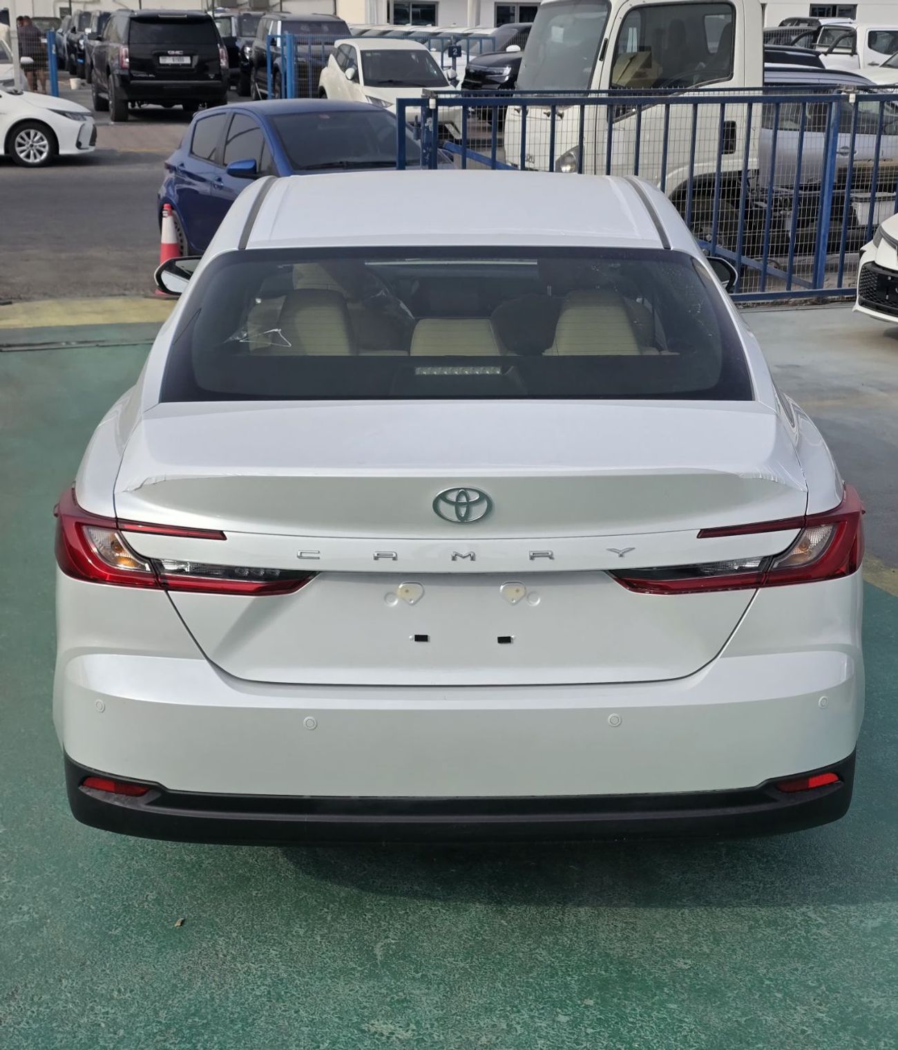 تويوتا كامري E 2.5L