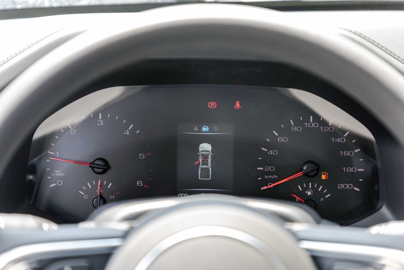 جريت وول وينغل 2026 Greatwall Wingle 7 4X2 Standard 2.0L - Manual - Titanium White Inside Black | Export Price