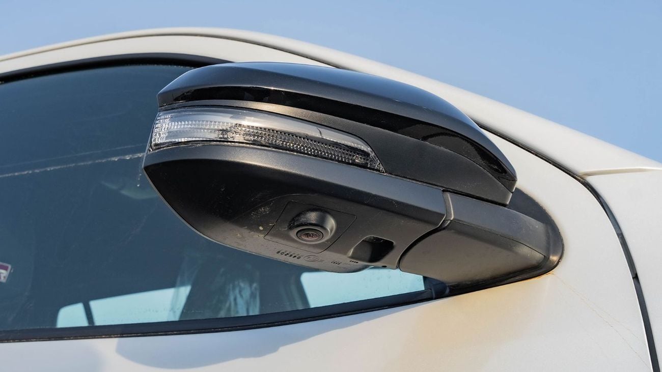 تويوتا هيلوكس 2026 Toyota Hilux GR-Sport 4.0L AT Petrol (White)