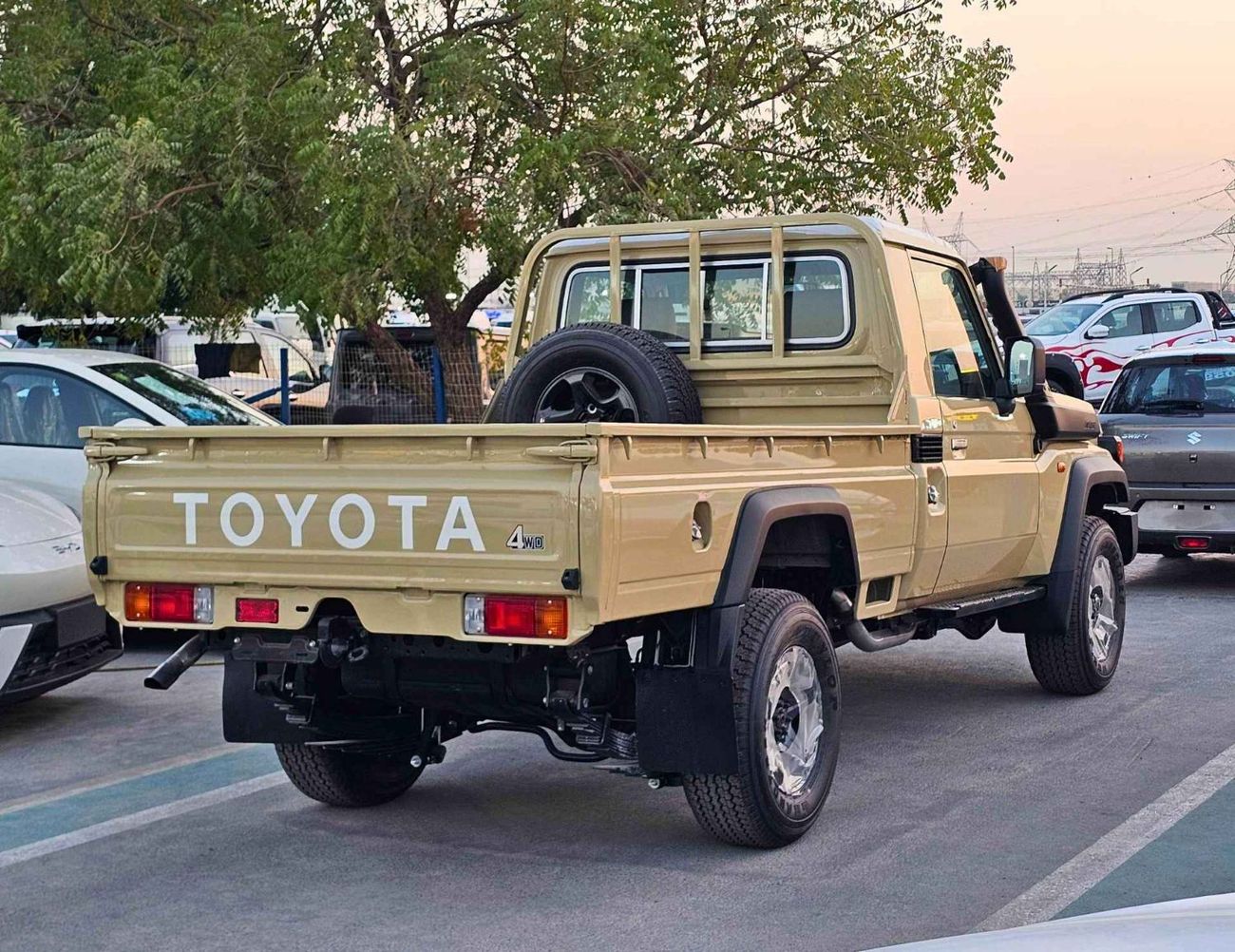 تويوتا لاند كروزر بيك آب LC79 / SINGLE CABIN / 2.8L V4 DIESEL M/T / SNORKEL / DIFF LOCK / 4WD (CODE # STD-E1)