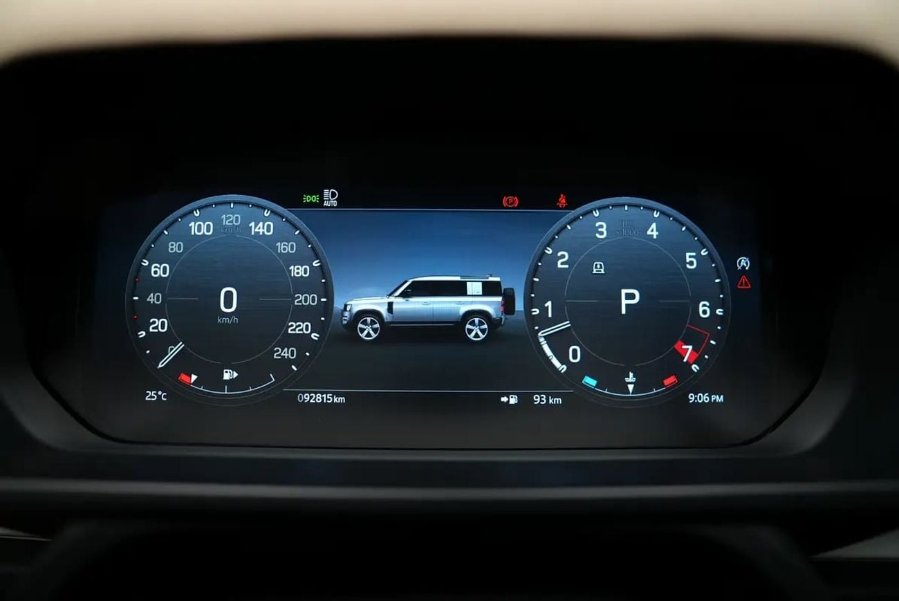 لاند روفر ديفندر 110 SE P400