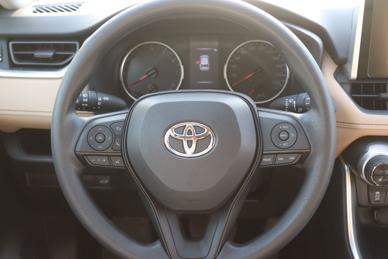 تويوتا راف ٤ 2.5 XLE-E  - 4WD - SUNROOF -ELECTRIC BACK DOOR- ALLOY WHEELS MODEL 2025