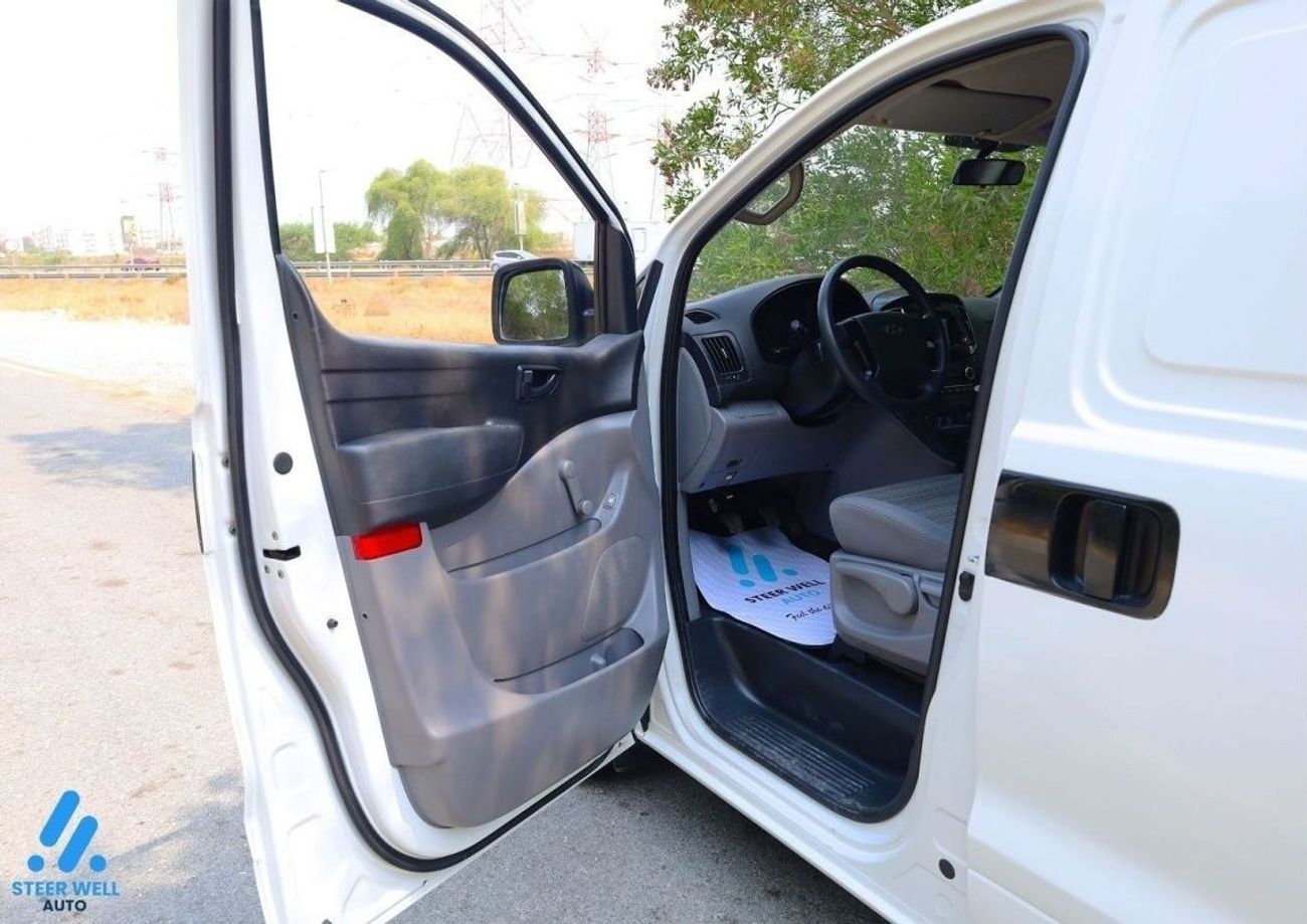 Hyundai H-1 Std 2019 GL Chiller Van 2.5L RWD Diesel MT / Low Mileage / Ready to Drive / Book Now
