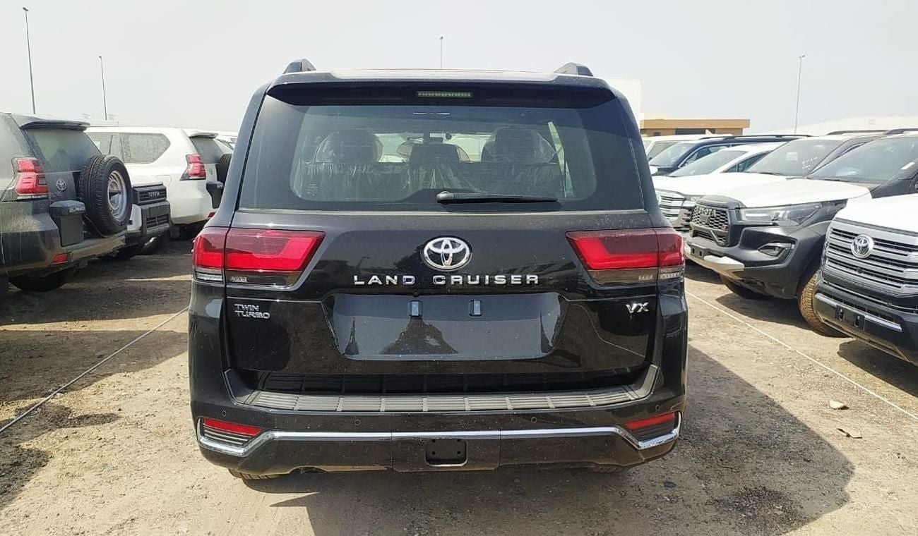 تويوتا لاند كروزر VX 3.3L TOYOTA LC300 VX+ 3.3L TWIN TURBO DIESEL