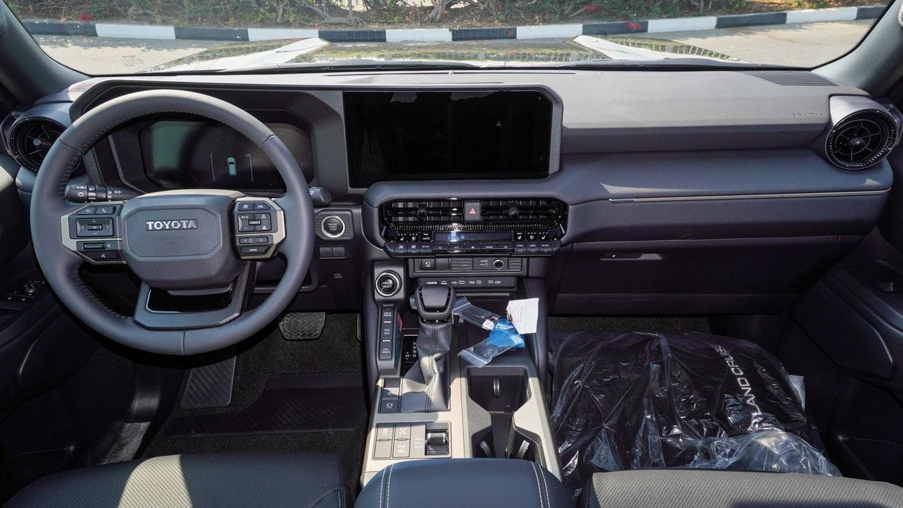 تويوتا برادو Mid ECTAGR033 - 2026 Toyota Prado - 2.4L Petrol Auto - Mid - Black with Black Interior