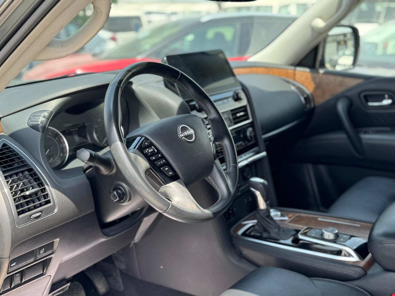 Nissan Armada PATROL / 5.6 V8 PETROL / PWR SEATS WITH 360* CAMERA / FULL OPT / UAE REGISTERED