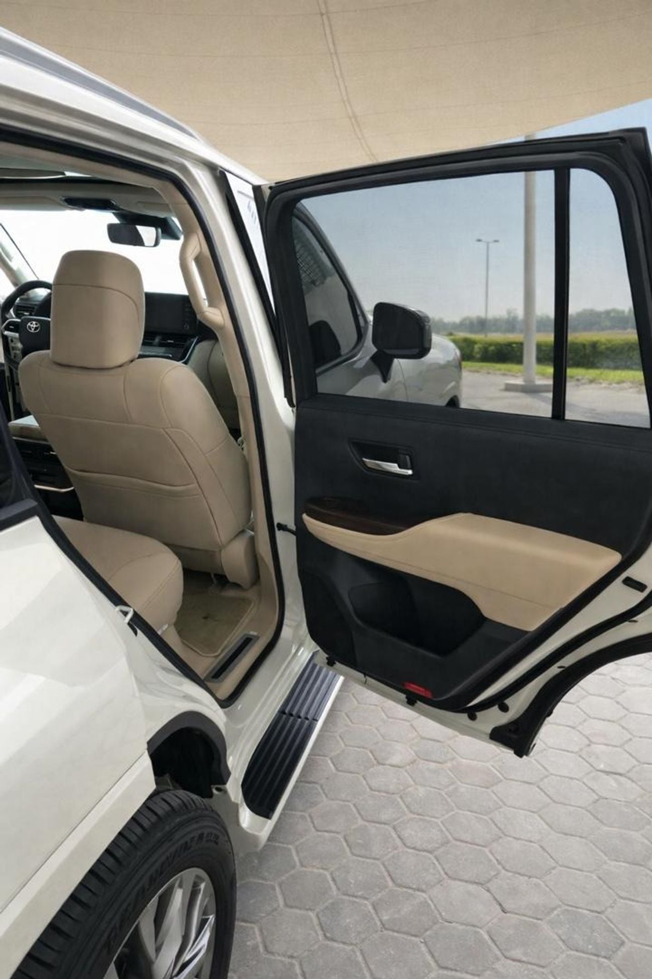 تويوتا لاند كروزر VXR 4.0L