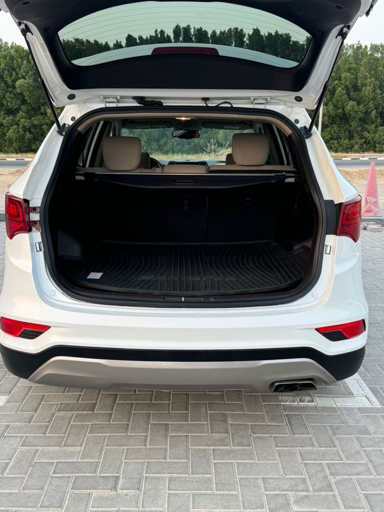 Hyundai Santa Fe GLS Top Very good condition inside and outside