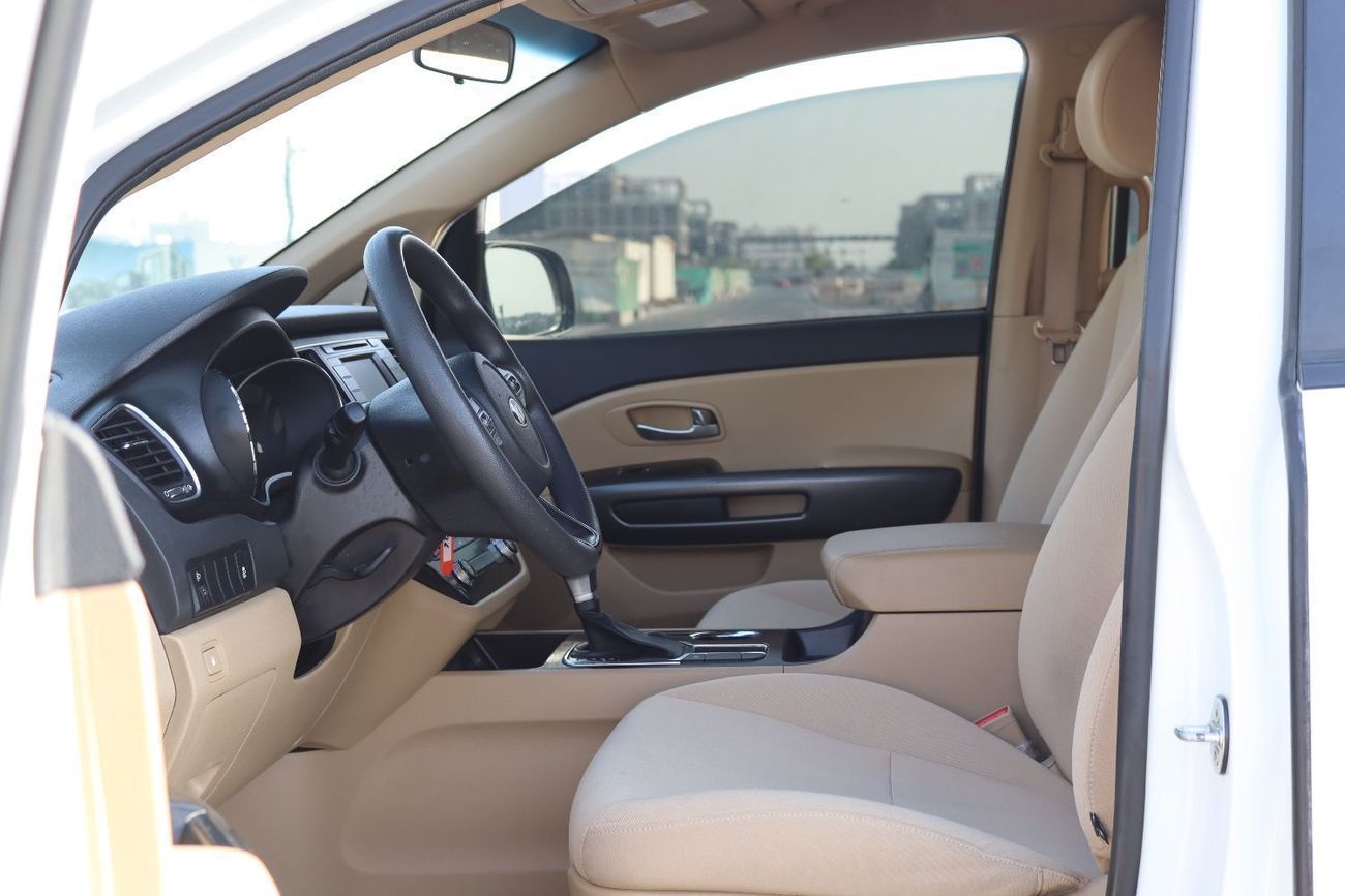 Kia Carnival EX 3.3L Kia Carnival 2020 model, GCC, accident-free, in excellent condition, 104,000 km, price 59,00