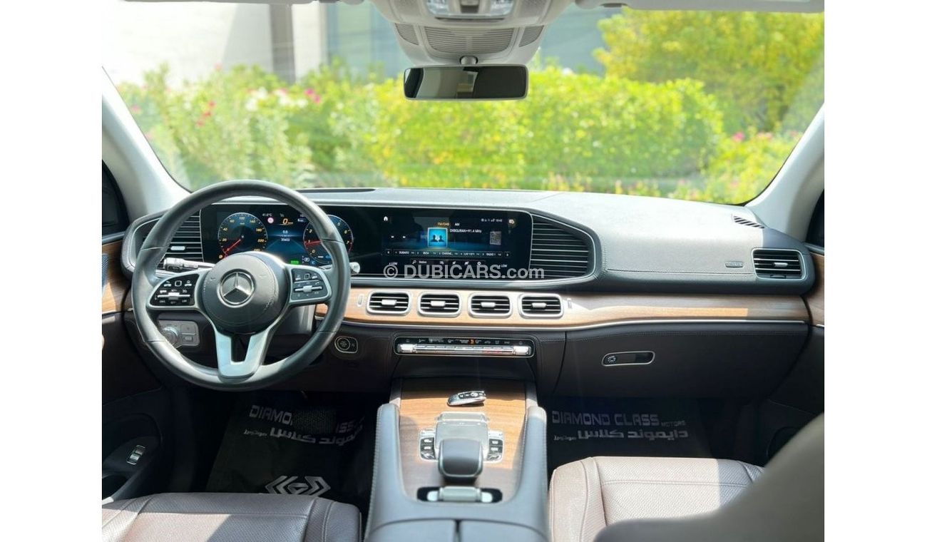 Mercedes-Benz GLE 450 AMG Mercedes GLE 450 AMG Panoramic V6  Head-up Display  2020 GCC Service Contract  Under Warranty