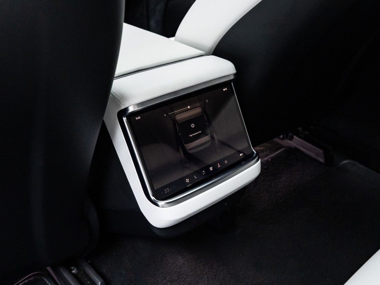 Tesla Model S PLAID BUY NOW, PAY 2027 | THE BLACKLINE STANDARD | Tesla Warranty, GCC
