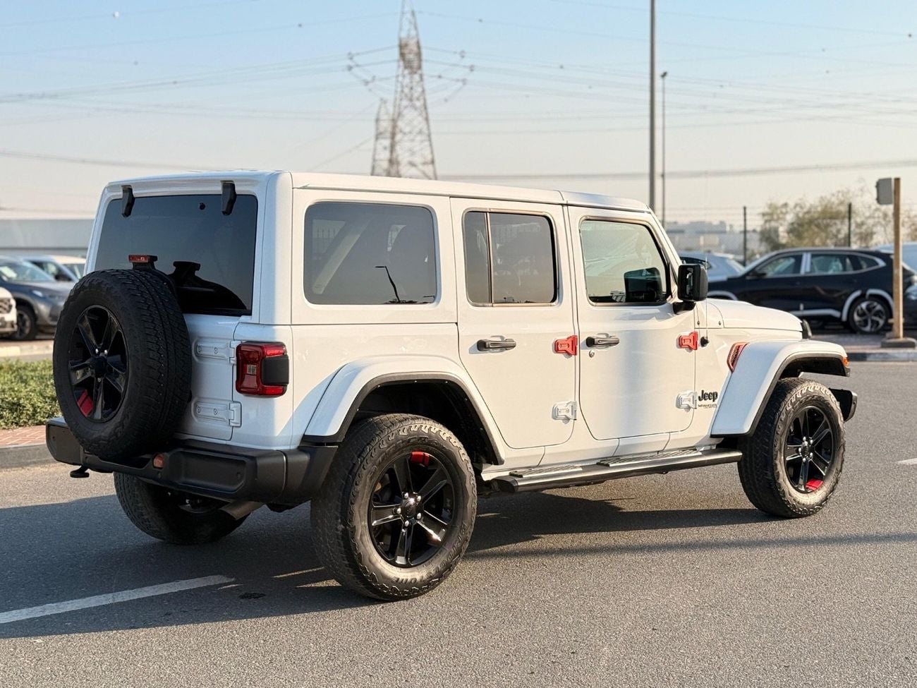جيب رانجلر Unlimited Sahara 2.0L A/T