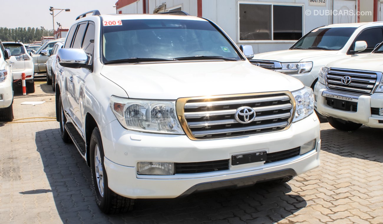 Toyota Land Cruiser VXR V8