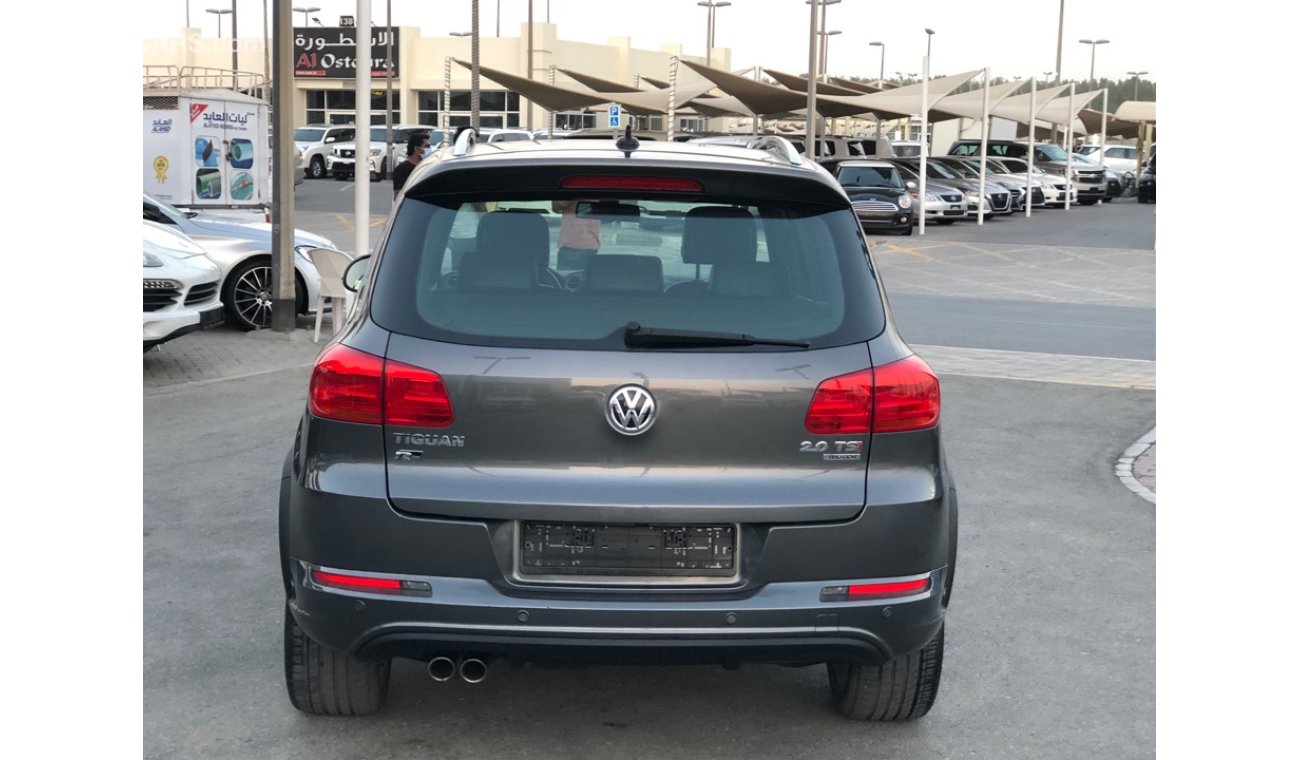 Volkswagen Tiguan Volex wagan TIGUN MODEL 2014 GCC car prefect condition full option panoramic roof leather seats back