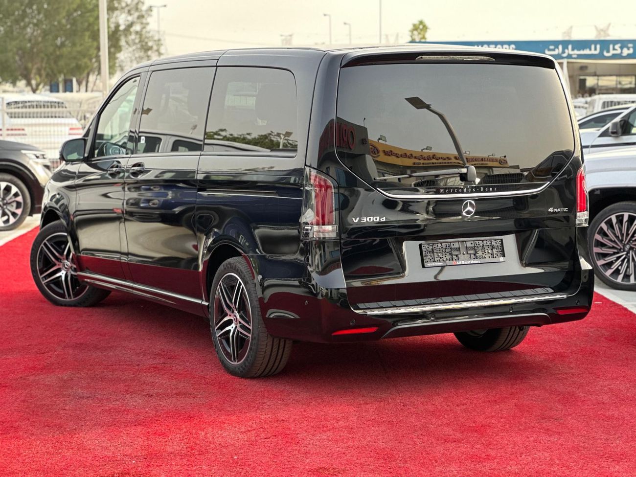 Mercedes-Benz V 300 D Brand New V300D Avantgarde is avaliable in stock