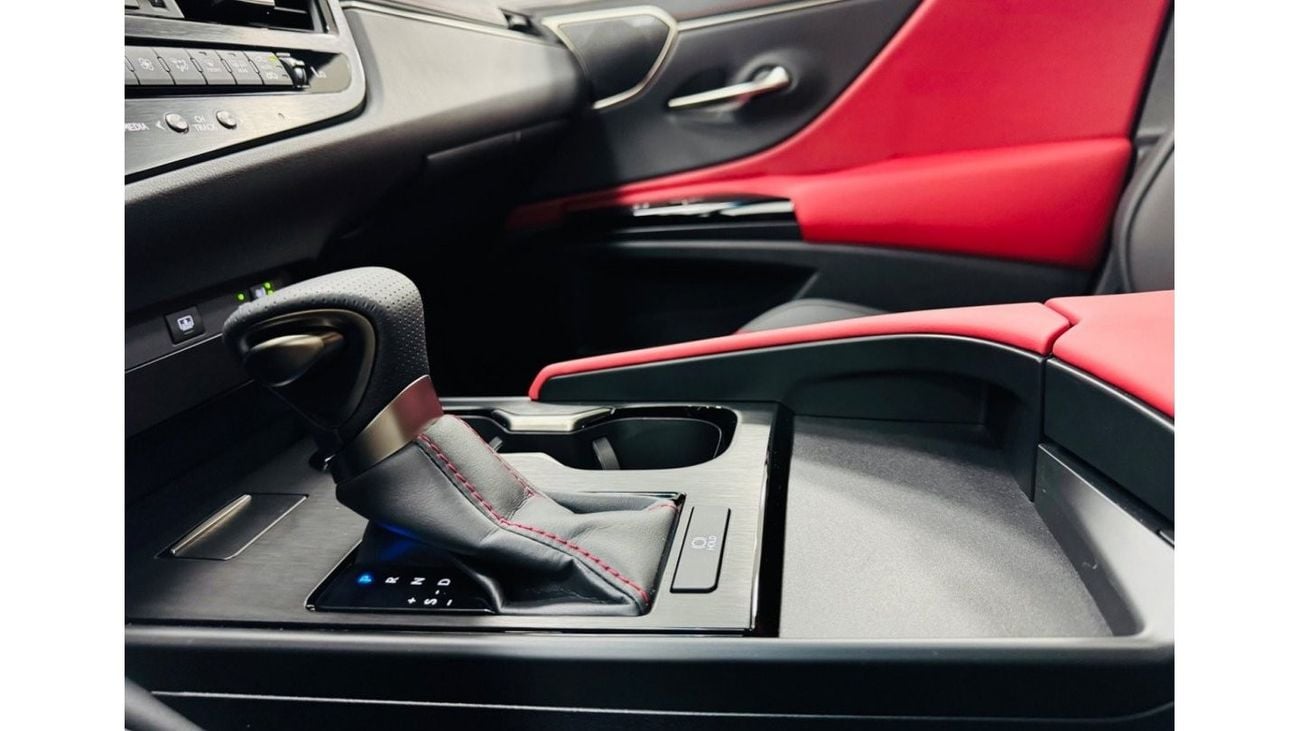 Lexus ES350 Brand New . GCC . Warranty .. Service .. F sport . Top Range