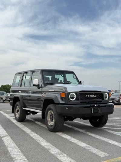 Toyota Land Cruiser 70