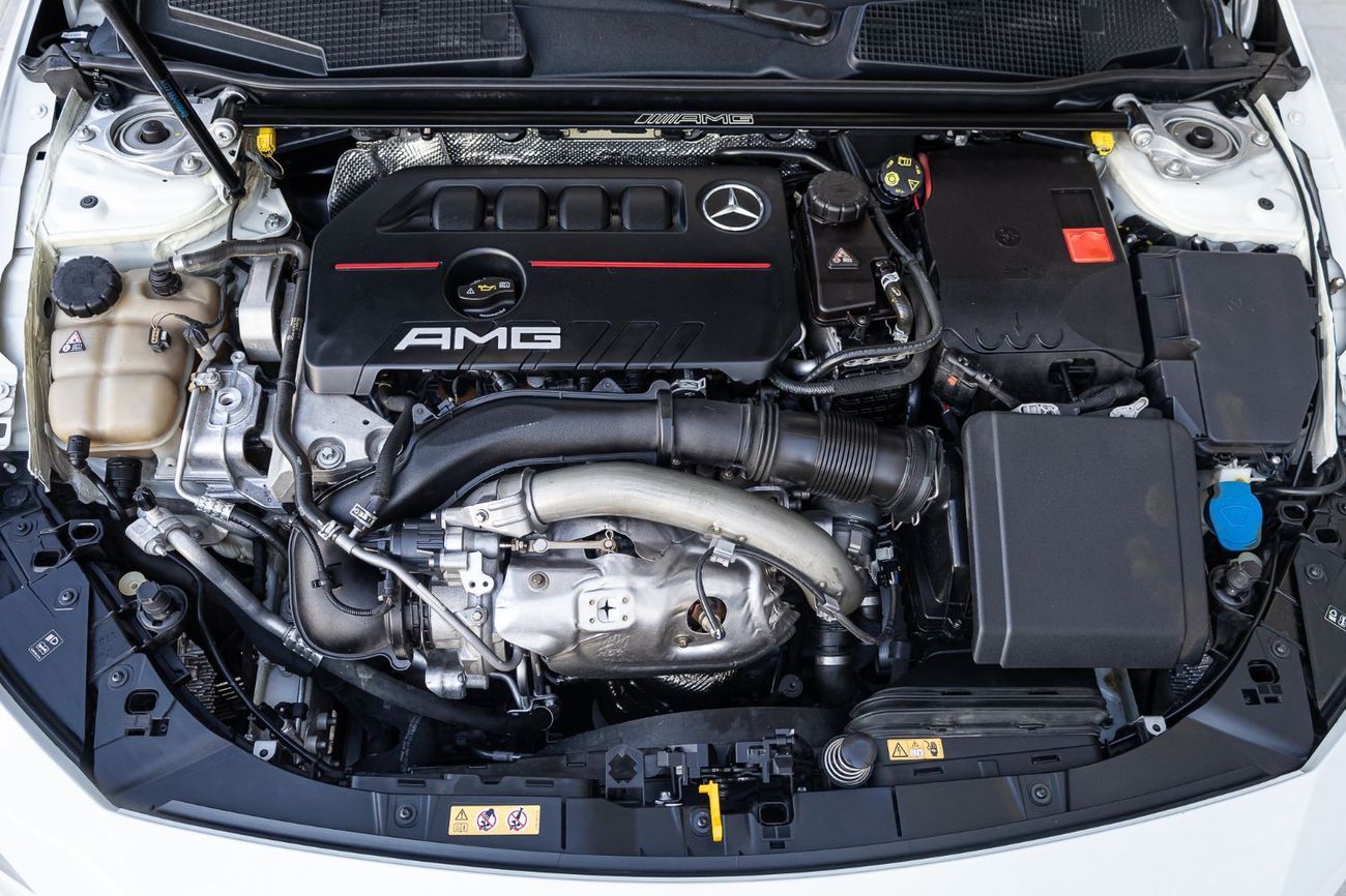 مرسيدس بنز CLA 35 AMG Premium 2.0L