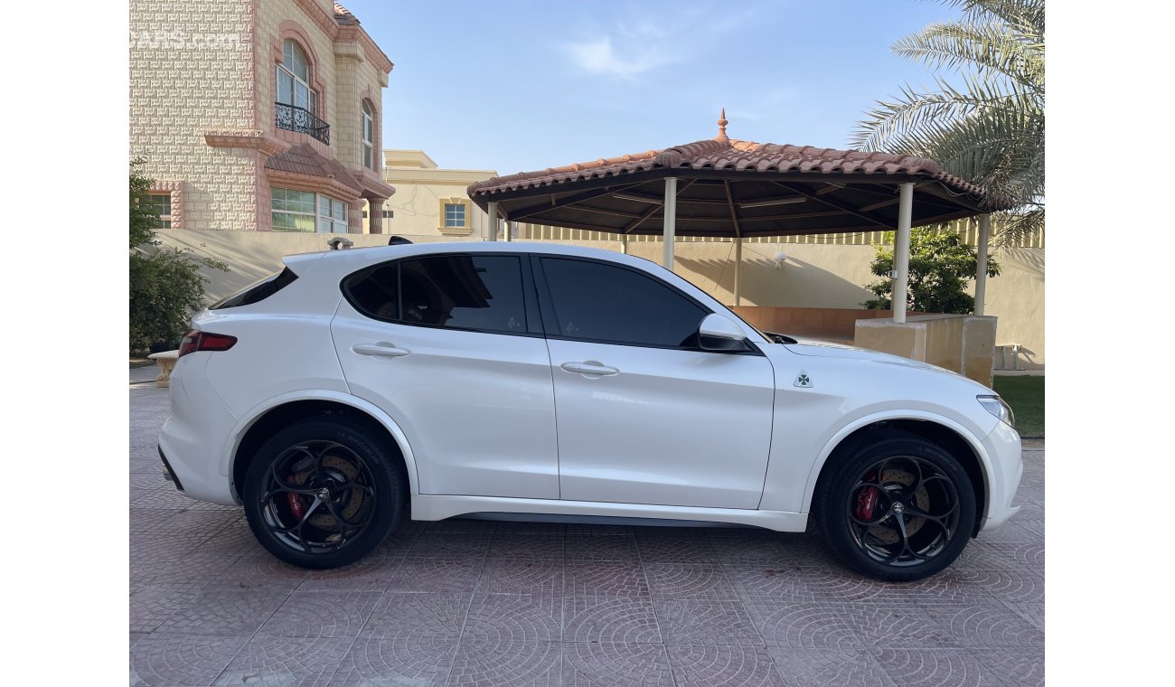 Alfa Romeo Stelvio QV 2.9L  505HP 2019