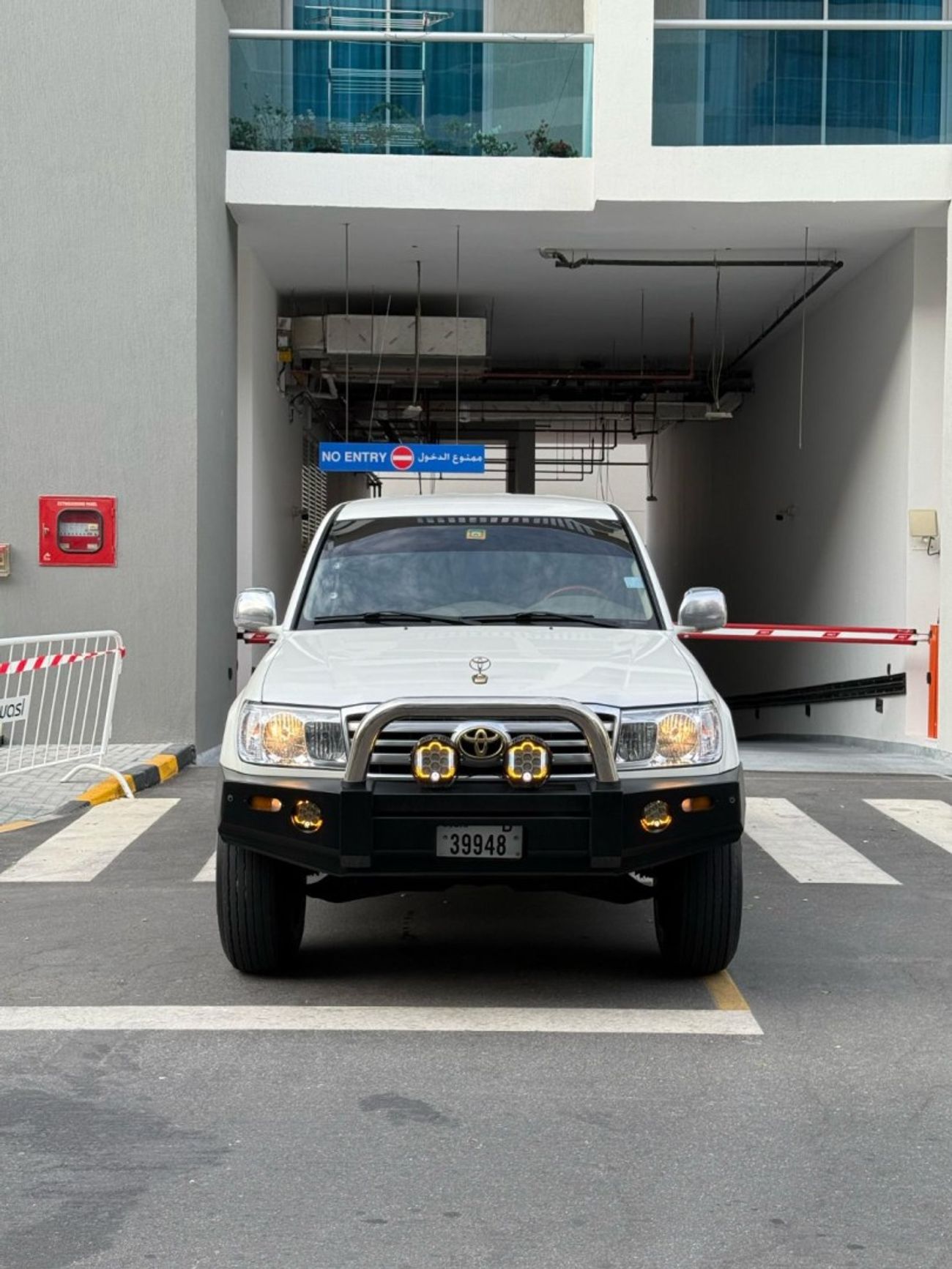 Toyota Land Cruiser TOYOTA LAND CRUISER GXR PETROL 4X4