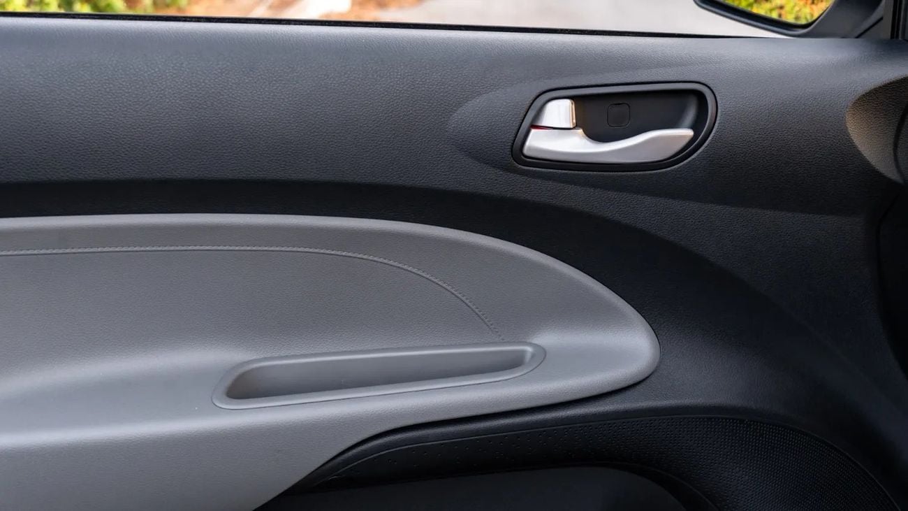 كيا بيجاس KIA PEGAS 1.4L AUTOMATIC COMFORT SUNROOF WITH AUDIO CONTROL [ EXPORT ONLY ]