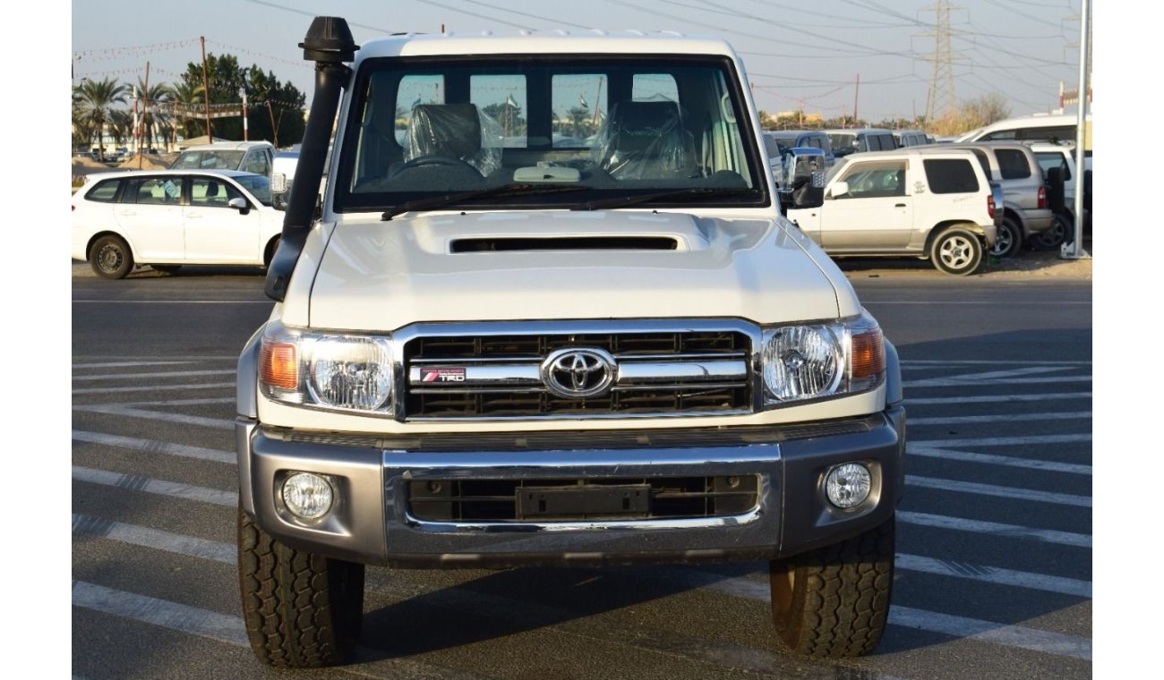 Toyota Land Cruiser Pickup SINGLE CABIN