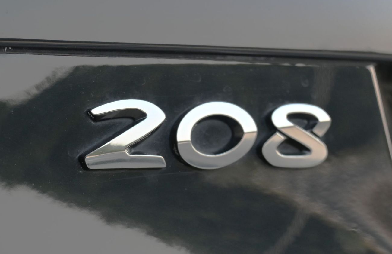 بيجو 308 بيجو 208 - موديل 2018 - خليجى  - بدون حوادث - محرك 1.6 - GT LINE - بحاله ممتازة