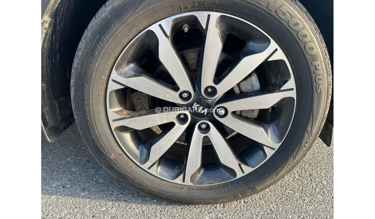 كيا سبورتيج 2017 KIA SPORTAGE EX 4x4 2.4L IMPORTED FROM USA