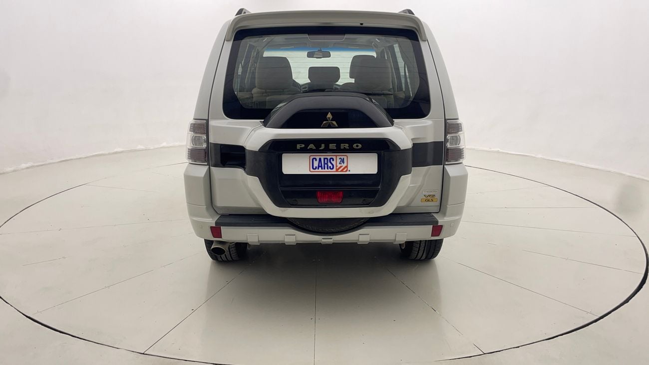 Mitsubishi Pajero GLS MIDLINE 3 | Zero Down Payment | Home Test Drive