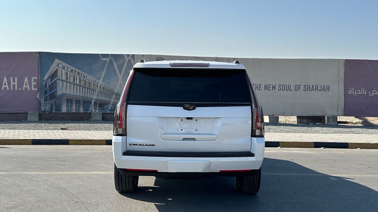 Cadillac Escalade GCC Premium 6.2L