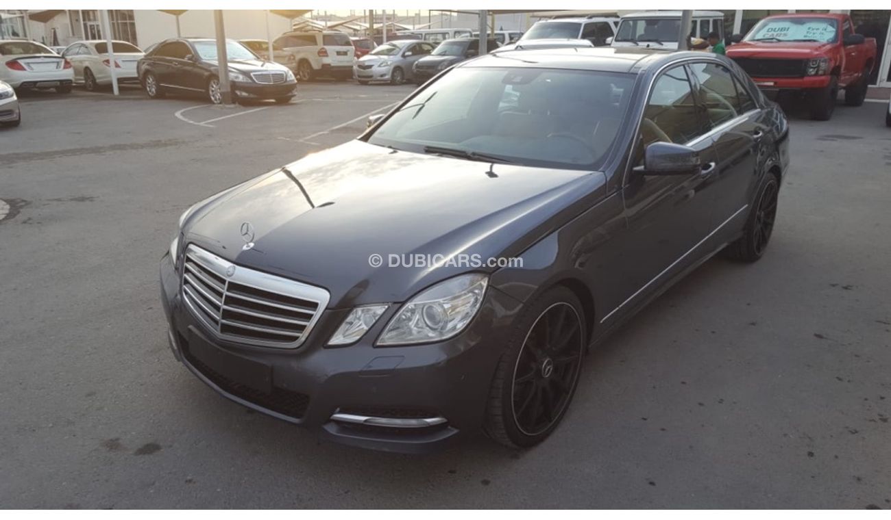 Mercedes-Benz E300 Mercedes  model 2013 car prefect condition full service full option low mileage