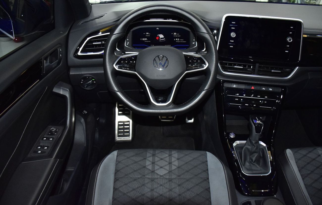 Volkswagen T ROC EXCELLENT DEAL for our Volkswagen T-ROC R-Line ( 2023 Model ) in Blue Color GCC Specs