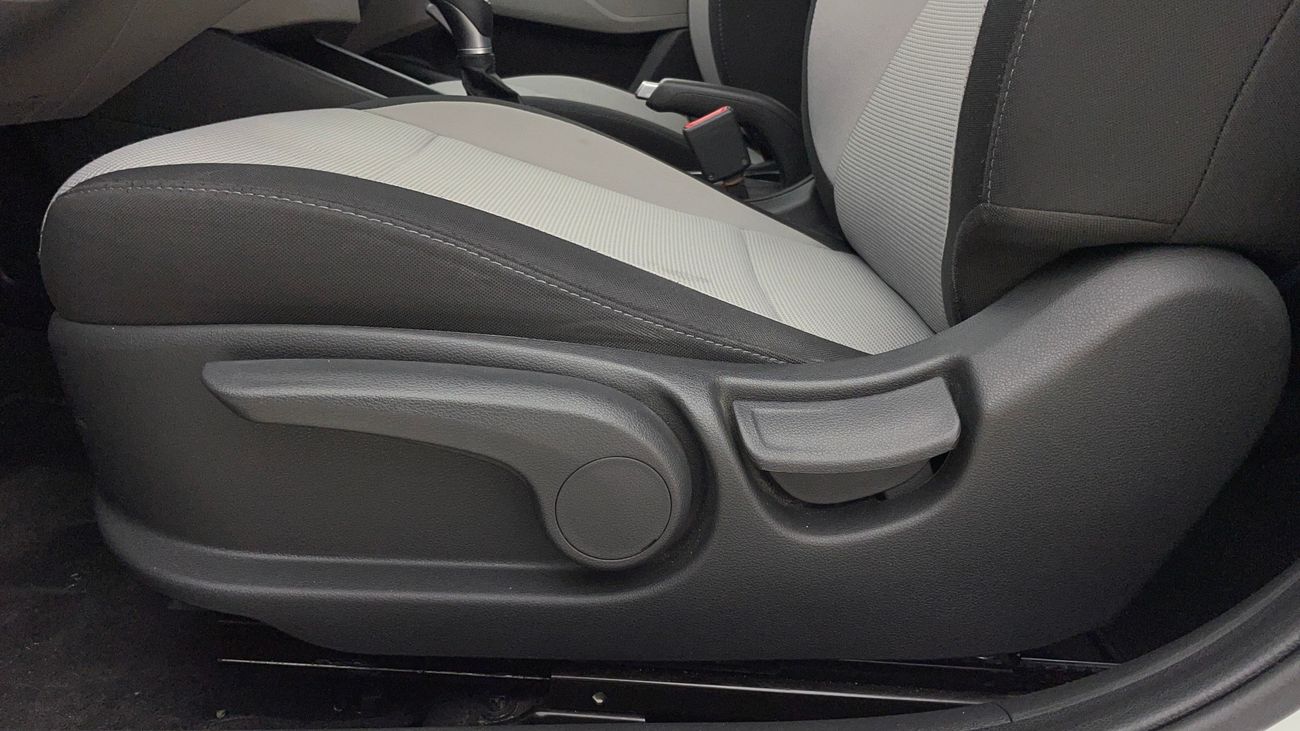 Hyundai Accent SMART 1.6 | Zero Down Payment | Home Test Drive