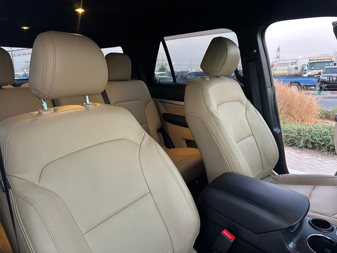 Ford Explorer XLT V4 2.3L