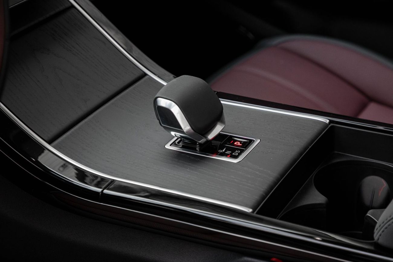 لاند روفر رانج روفر إيفوك SE P250 R-Dynamic | 3,623 P.M  | 0% Downpayment | Amazing Condition!