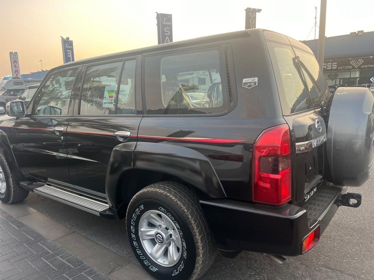 نيسان باترول سفاري Safari 4.8L M/T