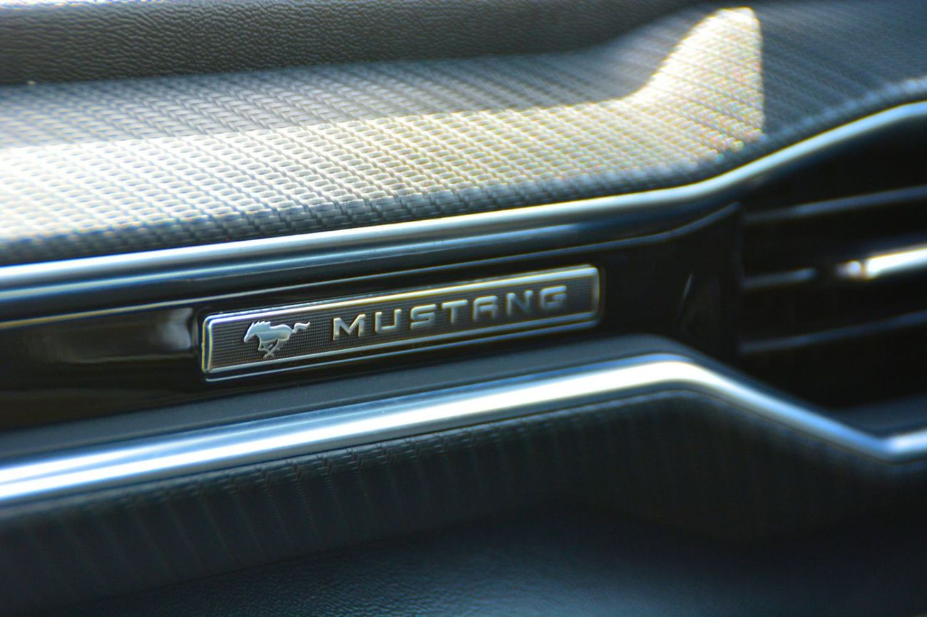 Ford Mustang EcoBoost 2.3L Convertible A/T