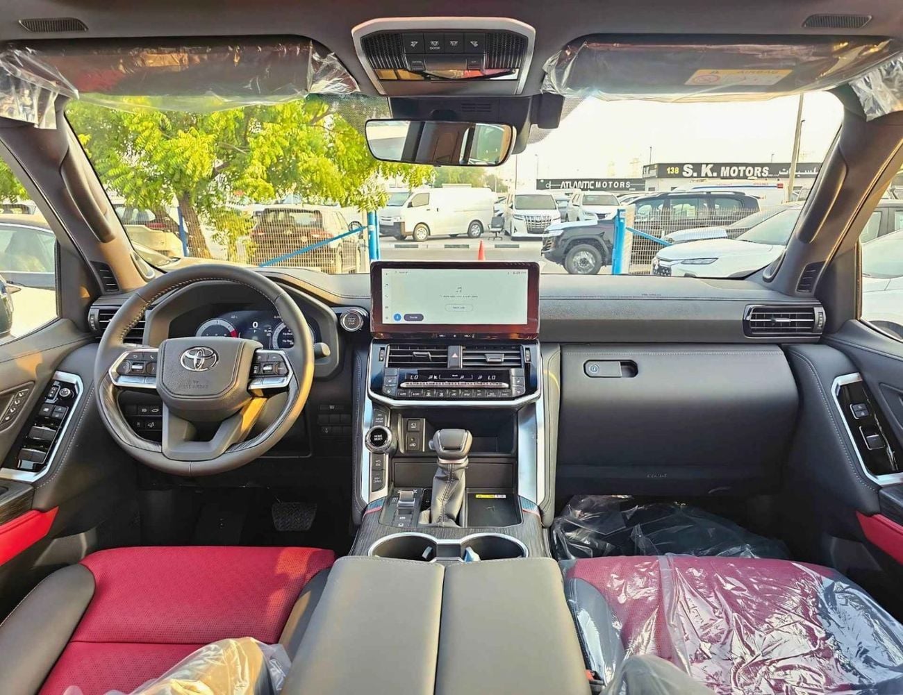 Toyota Land Cruiser VXR 3.3L DIESEL | PWR WITH MEMORY SEATS / HUD / RADAR / JBL SPEAKERS (CODE # LCDVXRHA)