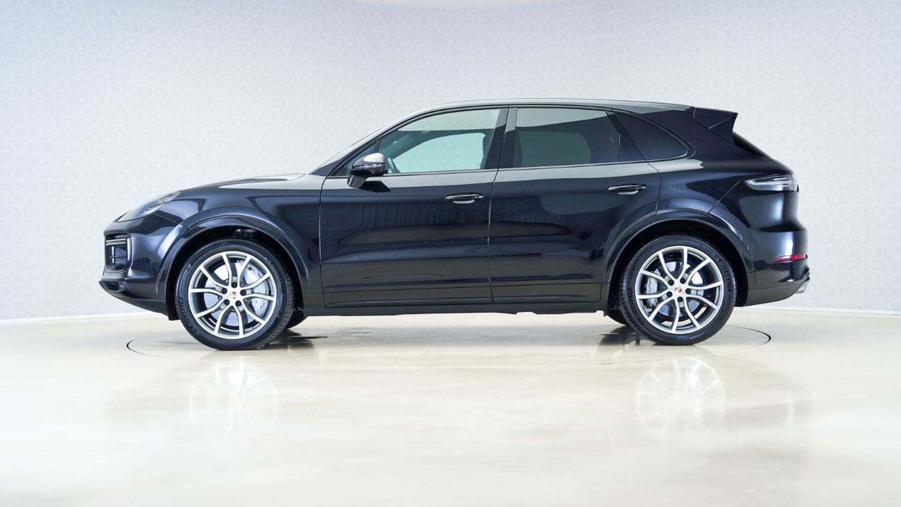 Porsche Cayenne Turbo 4.0L (550 HP) | AED 4,385 PM | Up to 3 Years Unlimited Warranty |
