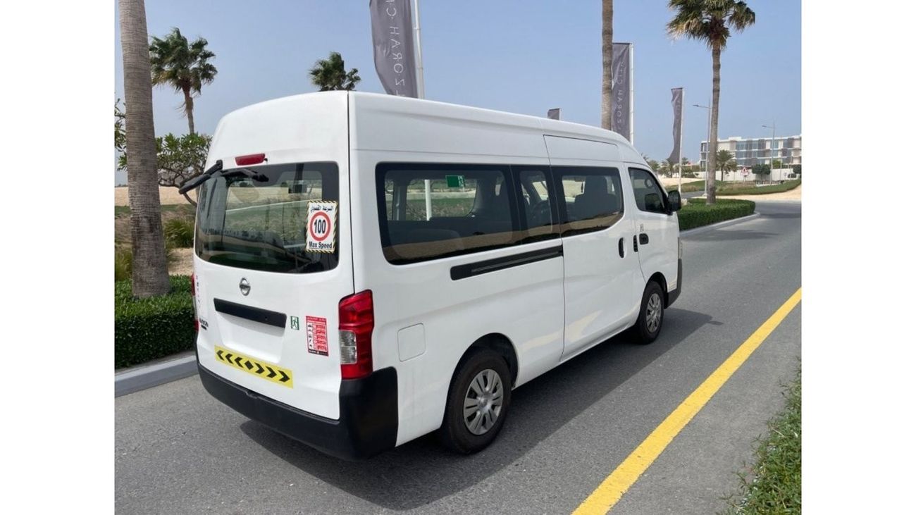 Nissan Urvan Window Van Wide Banking facilities without the need for a first payment