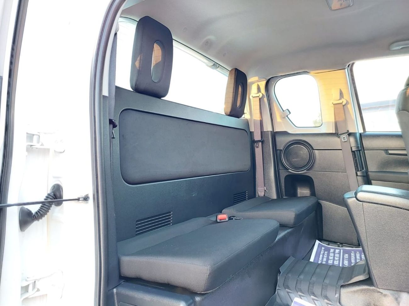 تويوتا هيلوكس TOYOTA HILUX PICKUP RHD 2022 MODEL 2.8 L DIESEL AUTOMATIC(PM73616)