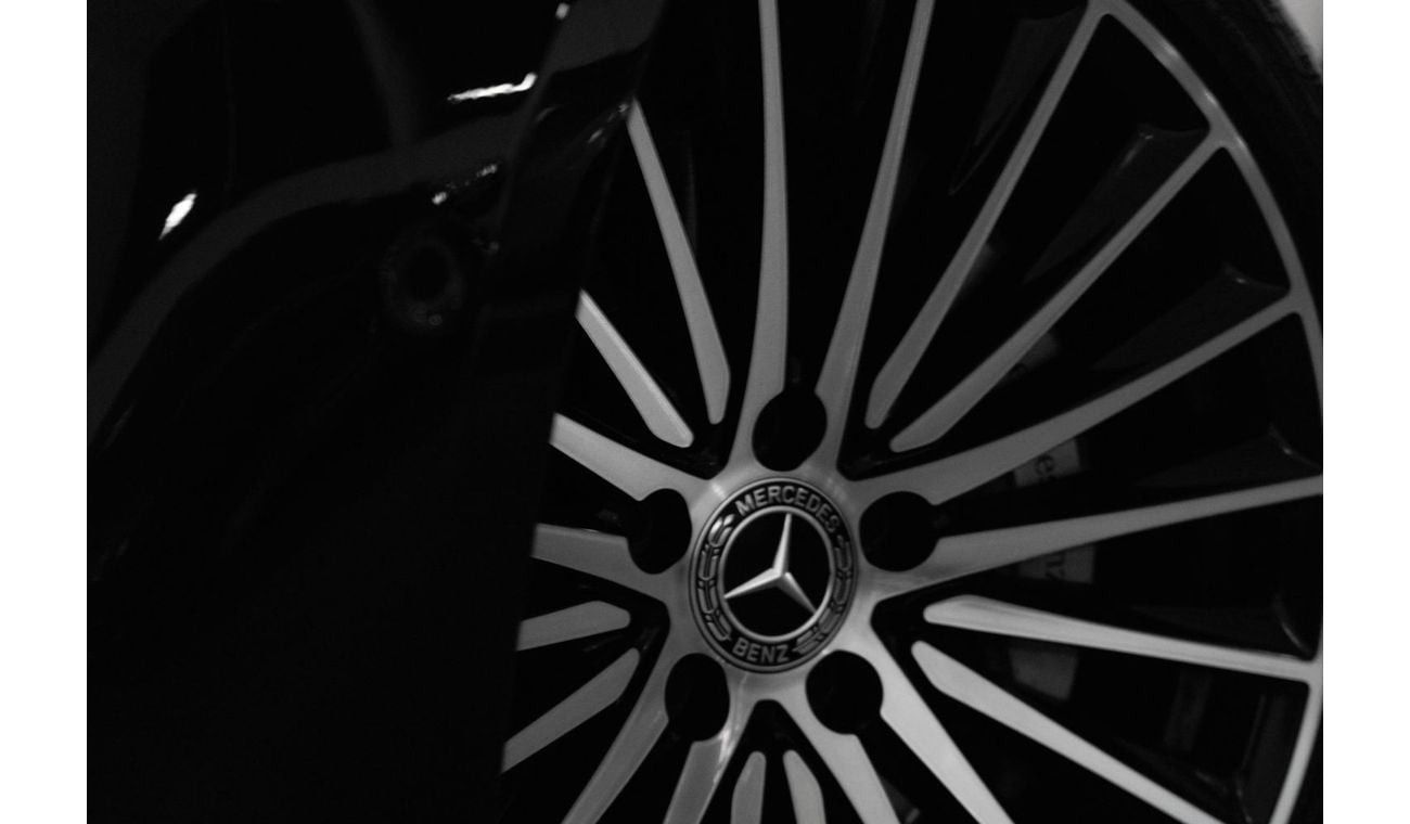 Mercedes-Benz C 200 Premium 2.0L Premium Plus / Full-Service History and Warranty