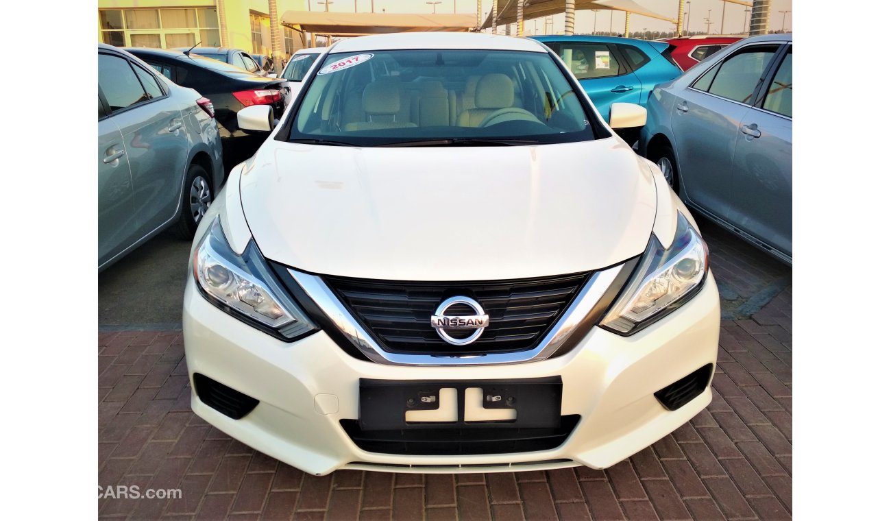 Nissan Altima 2017 WHITE GCC NO ACCIDENT PERFECT