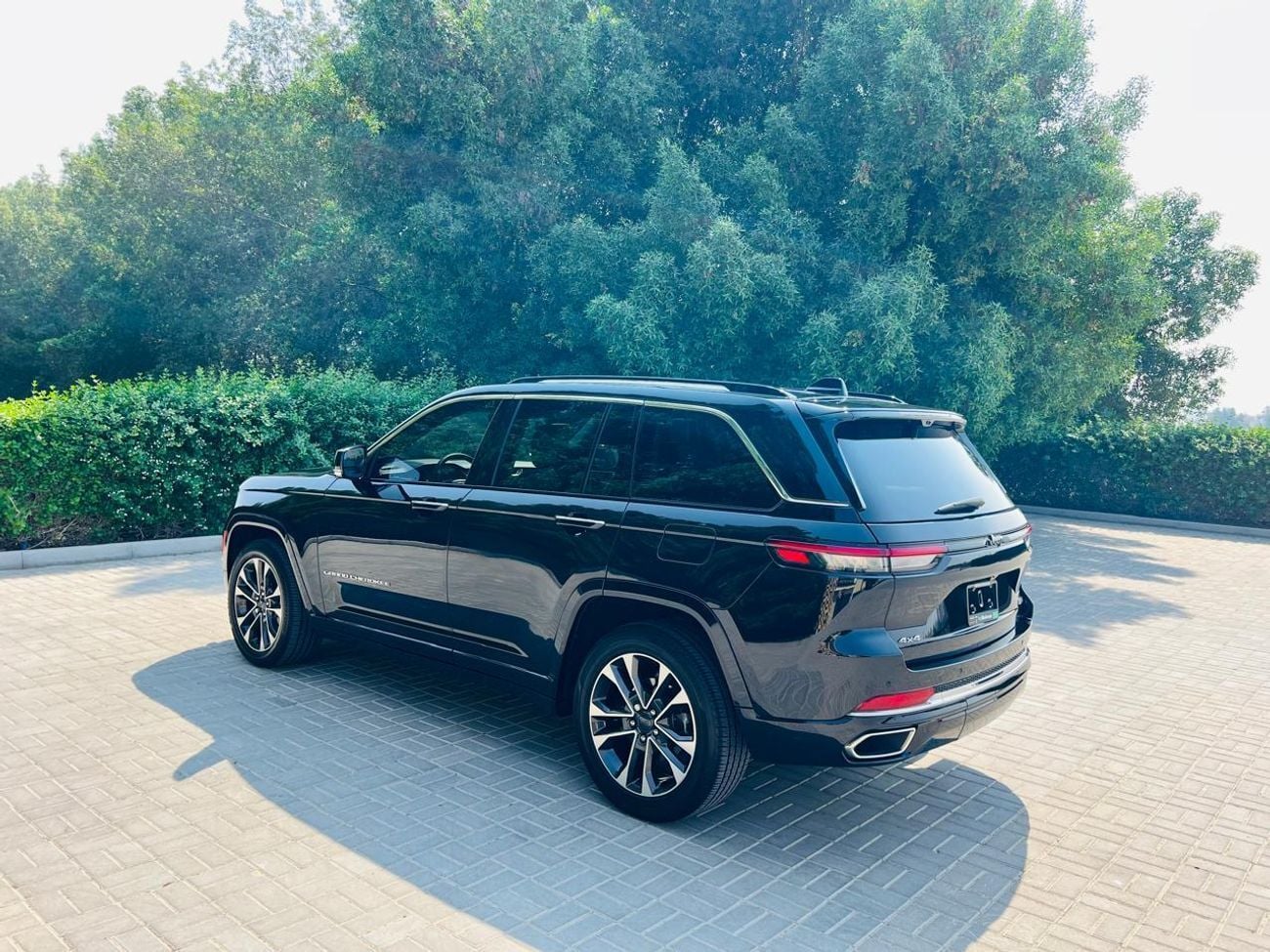 جيب جراند شيروكي Overland 3.6L