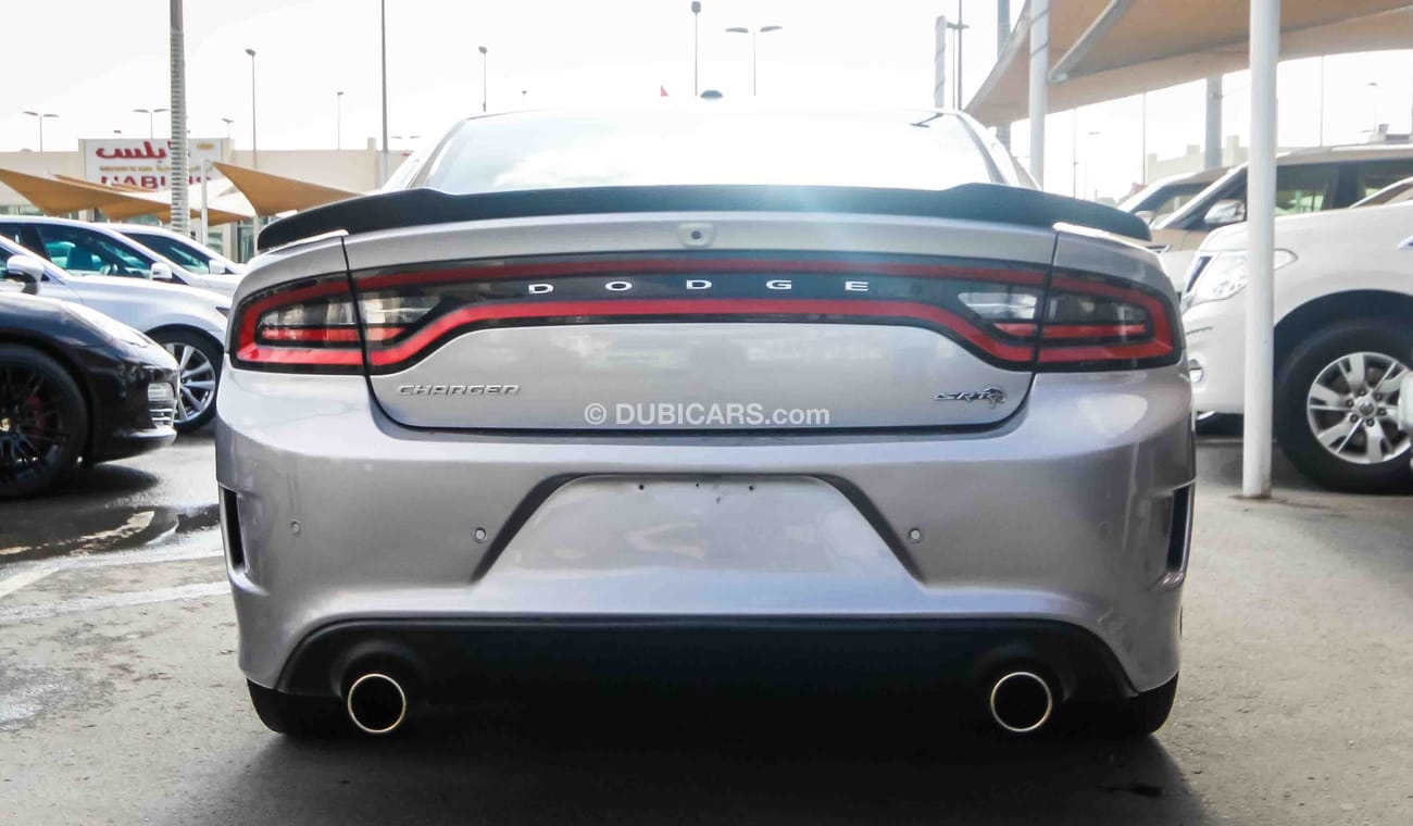 Dodge Charger SRT